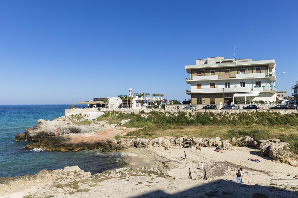 Casetta Sul Mare A Monopoli Bagian luar foto